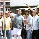 स्यानाचट्टी आपदा: सीएम ने प्रभावितों से मिल कर सुनी समस्याएं, हर संभव सहायता का आश्वाशन
