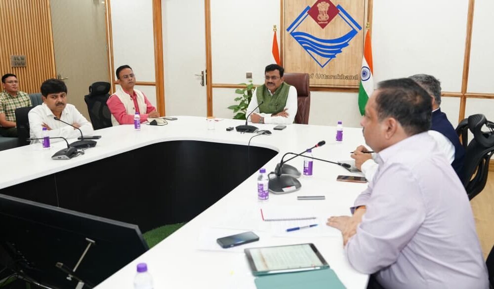 मुुख्य सचिव की अध्यक्षता में हुई यूआईआईडीबी की कार्यकारिणी समिति की बैठक