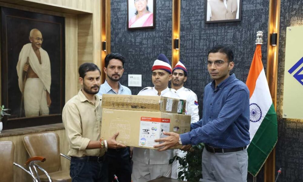 जिलाधिकारी  सविन बंसल की  पहल, स्वान के कॉप्स होंगे आधुनिक