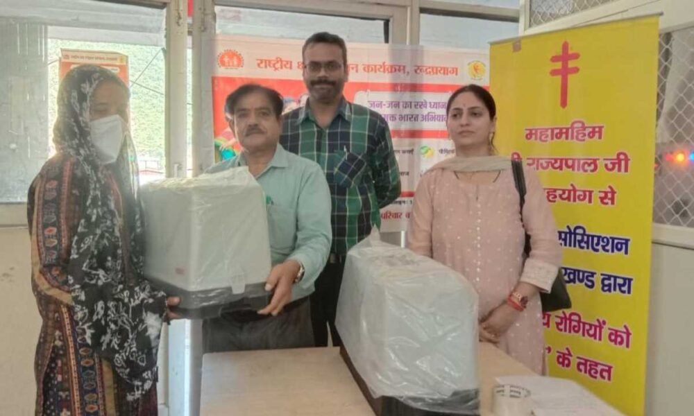 10 टीबी मरीजों को बांटा पोषाहार, 02 को दी सिलाई मशीन